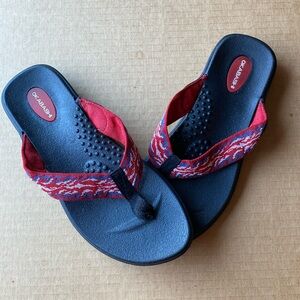 Okabashi flip flops size 6.